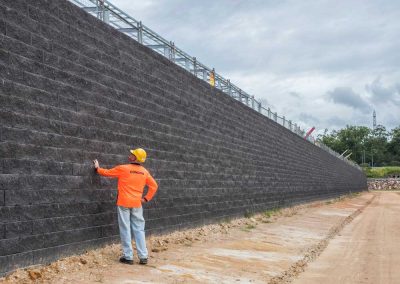 ground-photography-concrib-segmental-wall-Heathwood-04