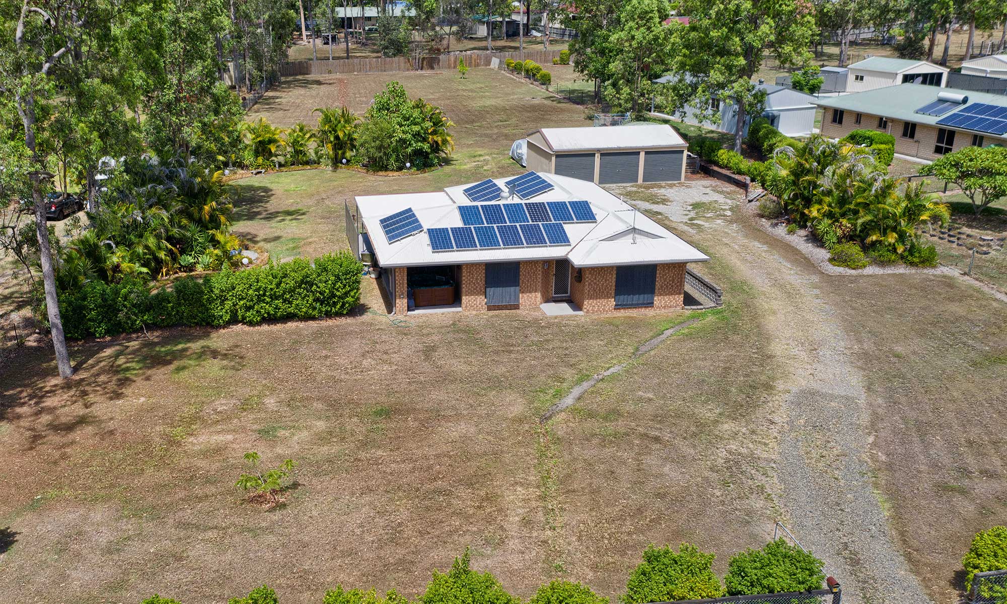 Aerial drone photography at 39 Dover Cres flagstone For Elders Jimboomba