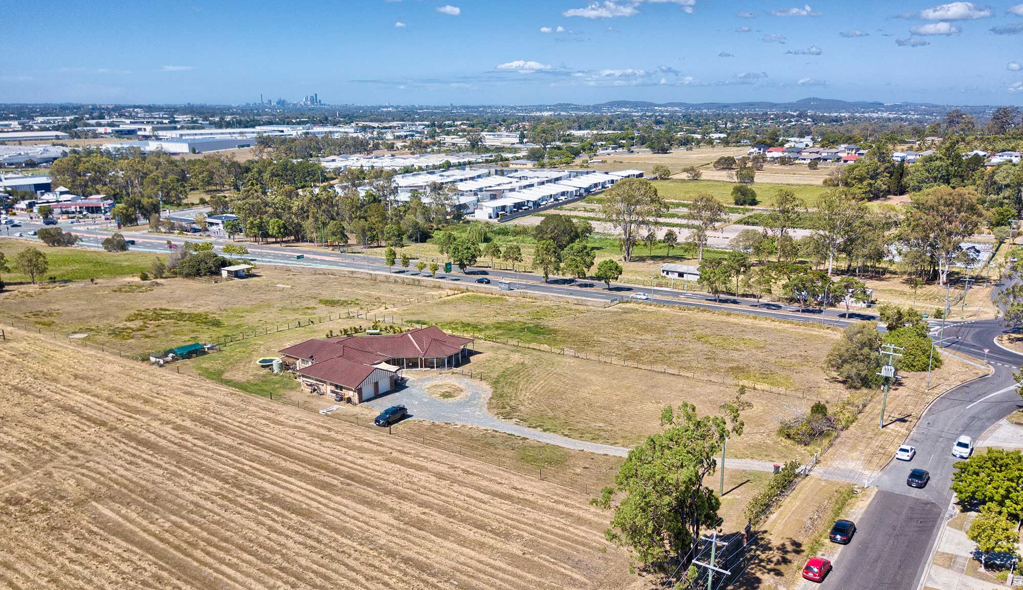 Drone photography of Government Rd, Richlands from 30m