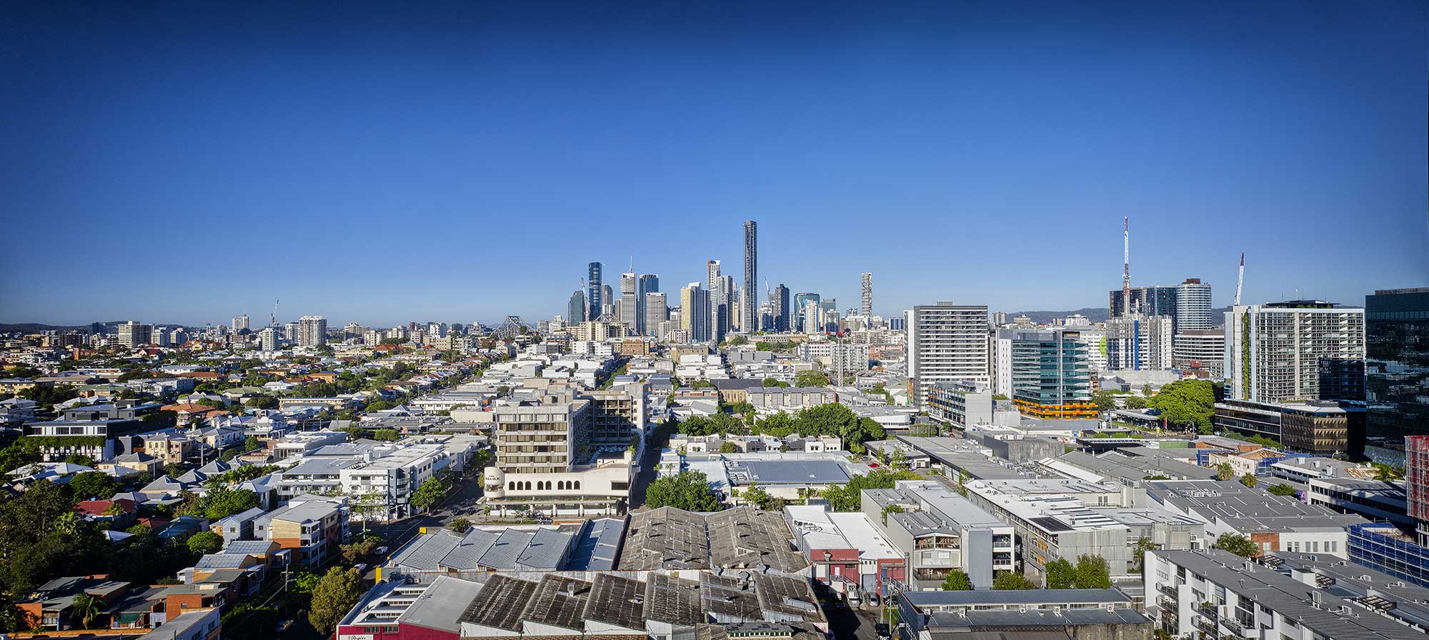 40 metres above the ground - drone photography looking towards Brisbane CBD 40 metres above the ground - drone photography looking towards Brisbane CBD
