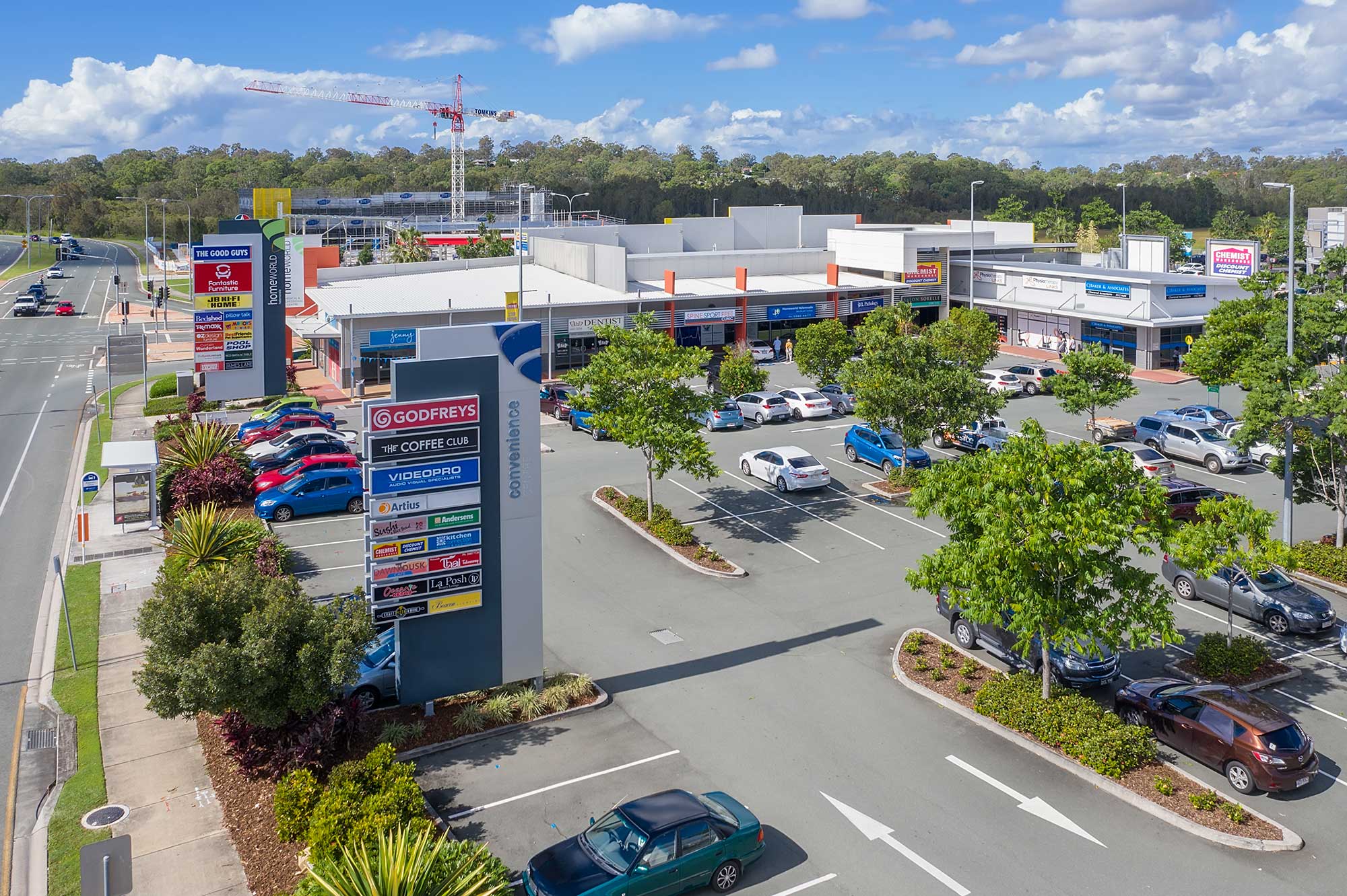 Homeworld Helensvale drone photography from 10 metres above the ground Homeworld Helensvale drone photography from 10 metres above the ground
