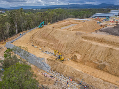 Coomera state school retaining wall construction video